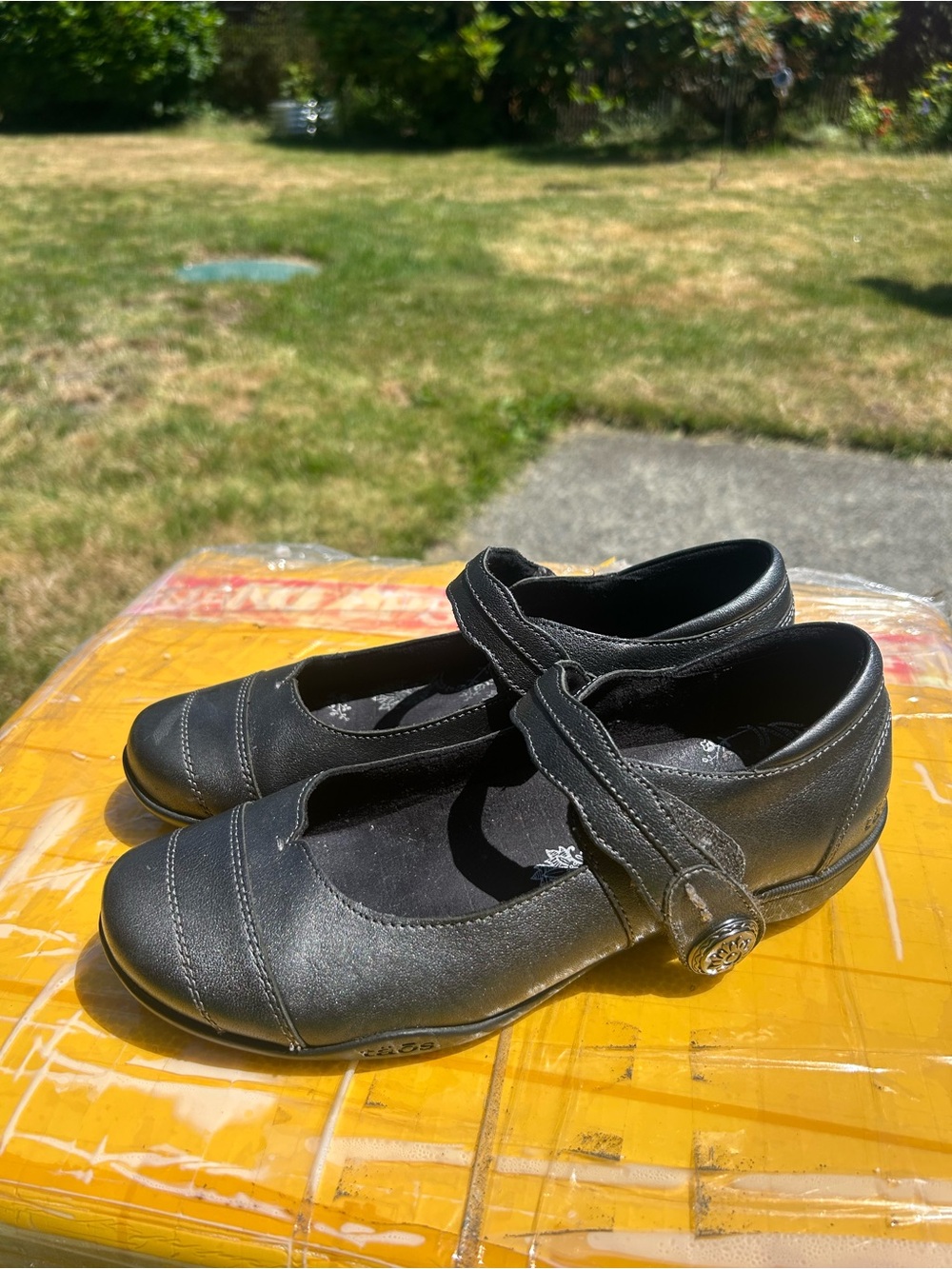 Taos Footwear Black Mary Jane Comfort Mules Sandals Size 38/7.5W
